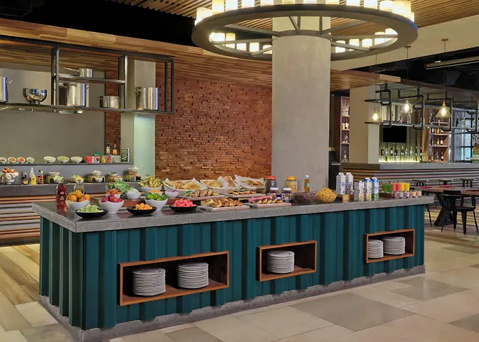 Fairfield By Marriott Bali South Отель