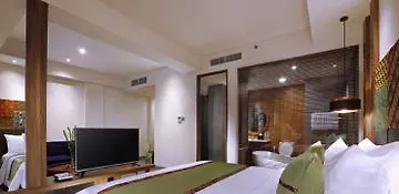 Fairfield By Marriott Bali South Kuta Hotel 4*